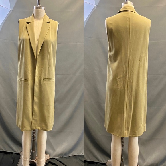 GREEN COLLARED VEST - Picture 1 of 4